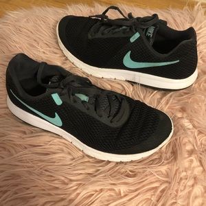 Nike Flex Experience RN 6 sz 8